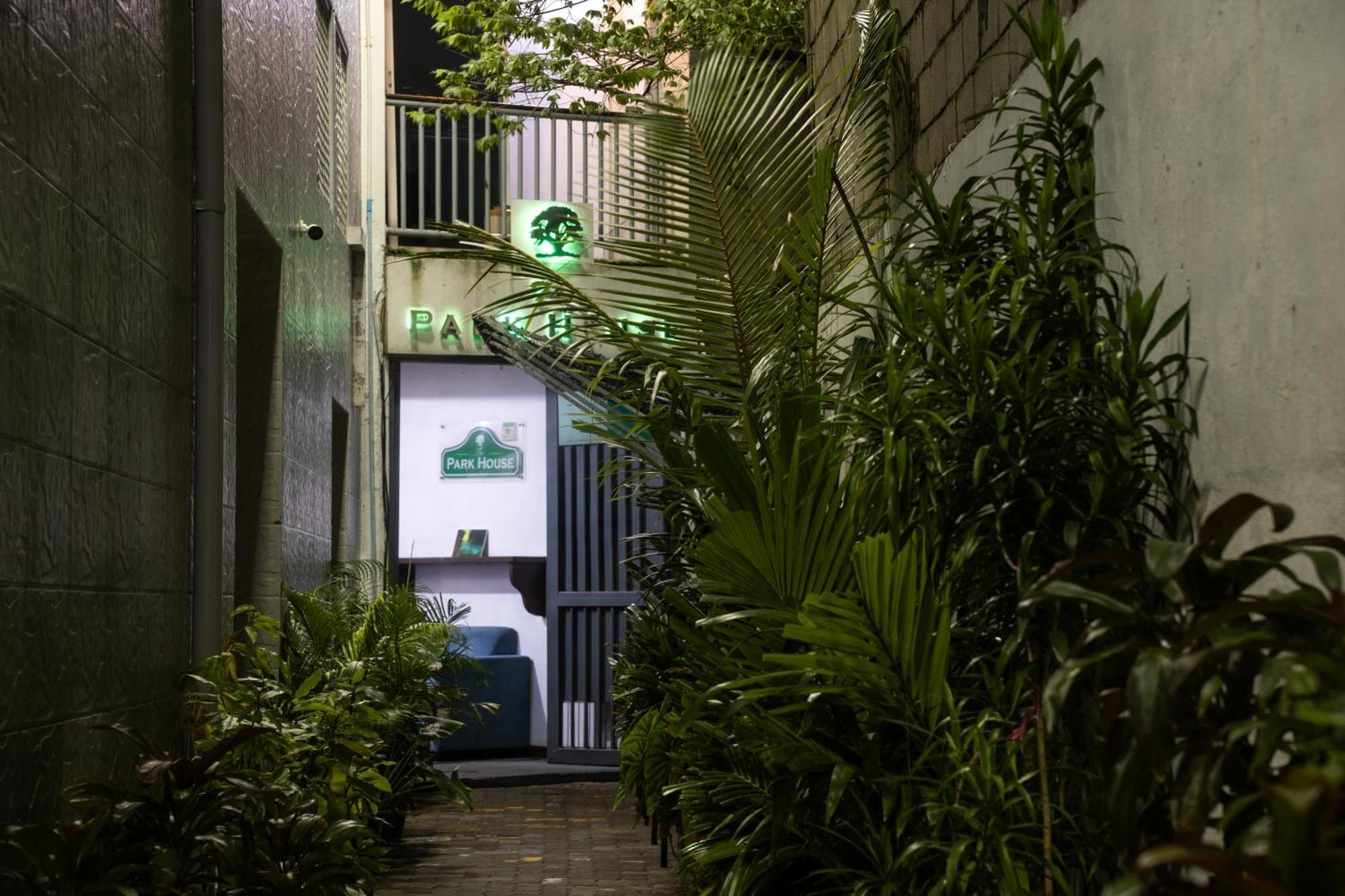 The Park House Otel Malé Dış mekan fotoğraf